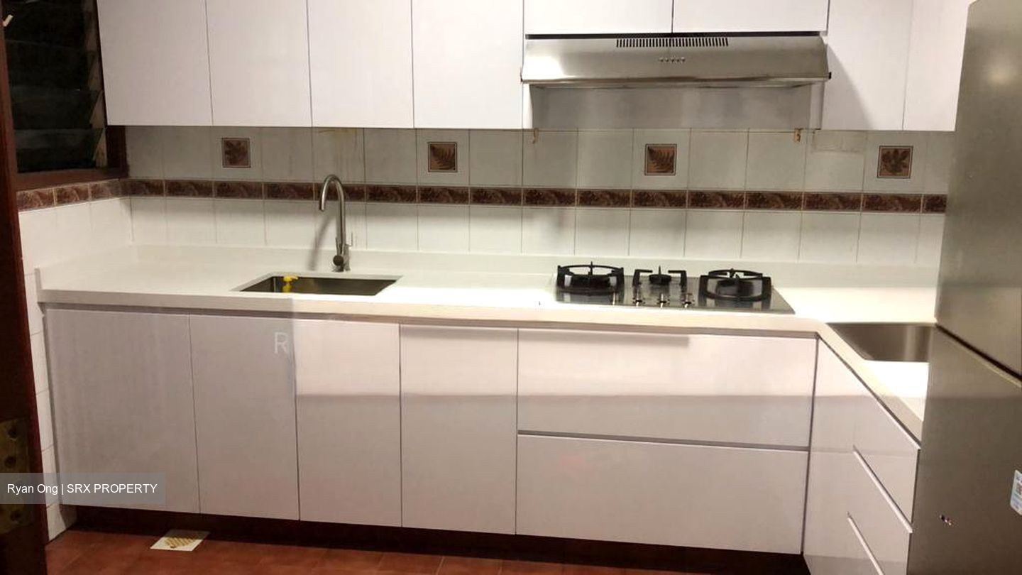 Melville Park (D18), Condominium #502217351